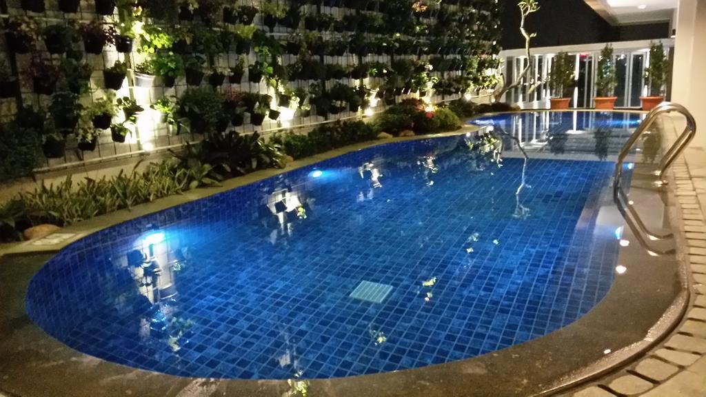 โรงแรมดีเบสต์ บันดุง ภายนอก รูปภาพ